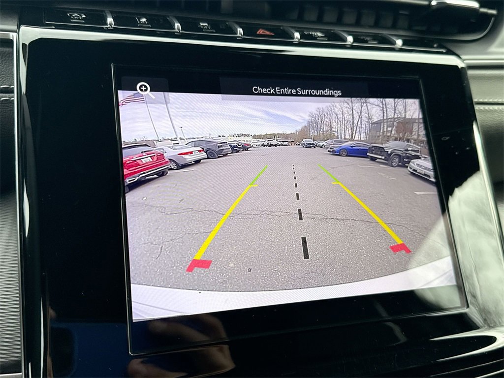 Used 2024 Jeep Grand Cherokee Altitude image 23