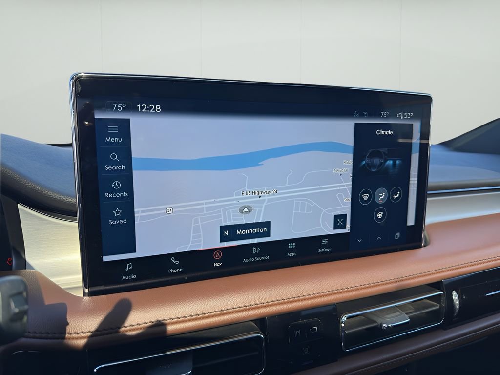 Used 2022 Lincoln Nautilus Reserve image 21