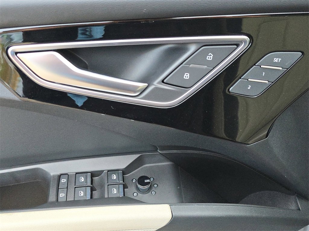 Certified 2024 Audi Q4 e-tron Premium image 19