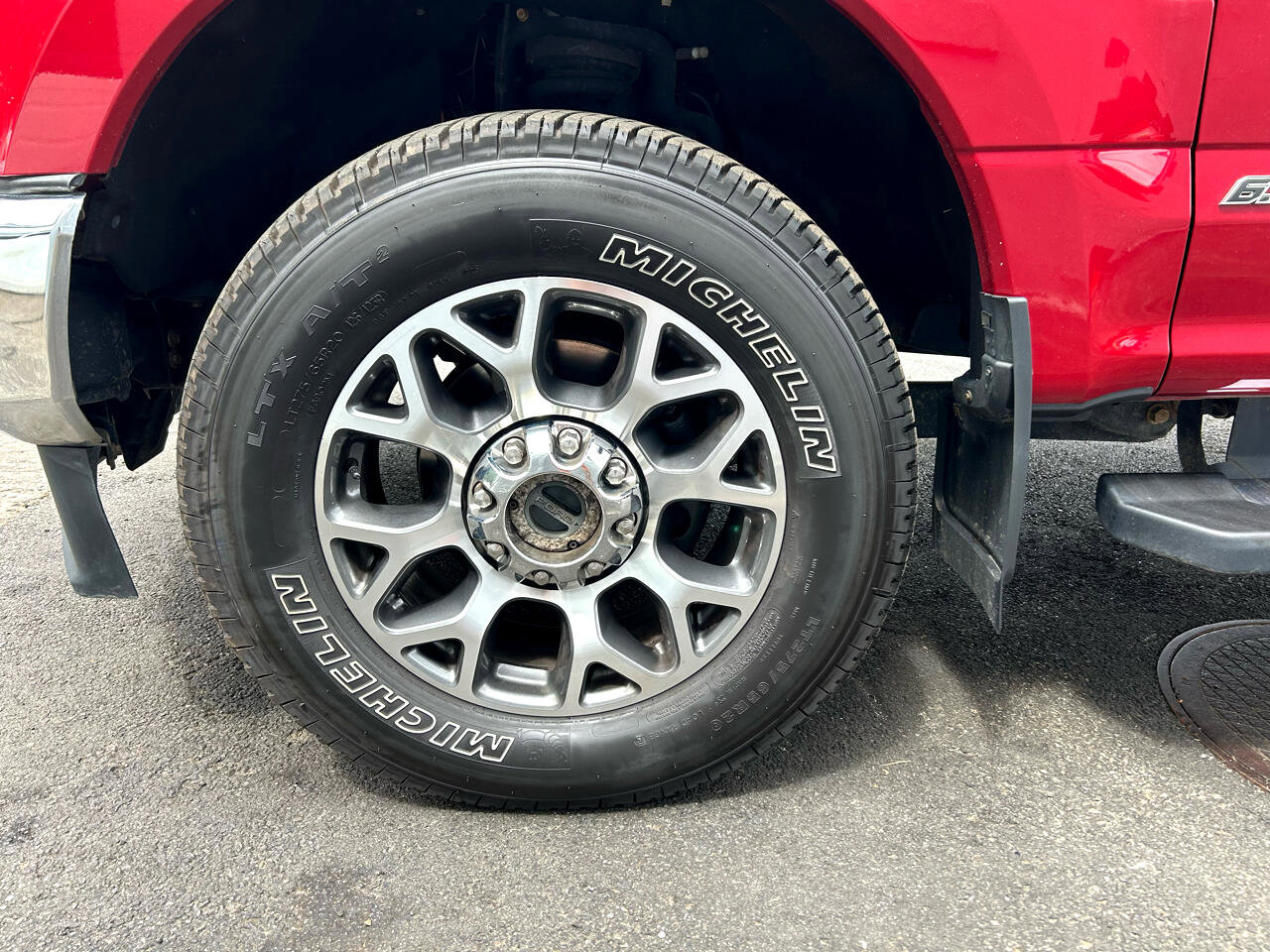 Used 2021 Ford F250 Lariat w/ FX4 Off-Road Package image 19