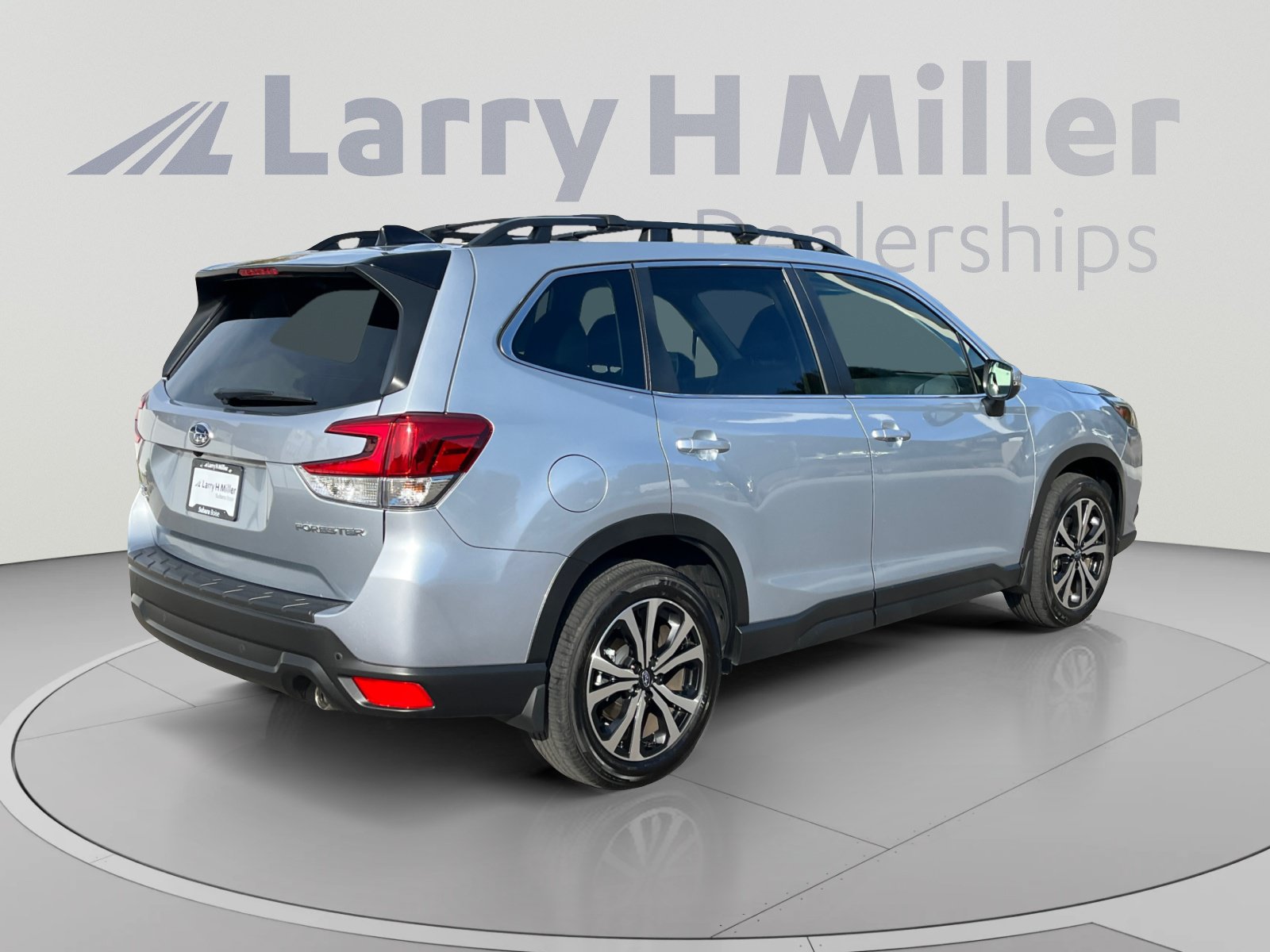 Certified 2024 Subaru Forester Limited w/ Pop Package 2 AWD/4WD image 5