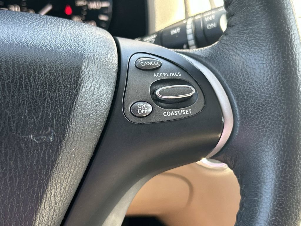 Used 2017 Nissan Pathfinder SL w/ SL Tech Package AWD/4WD image 30
