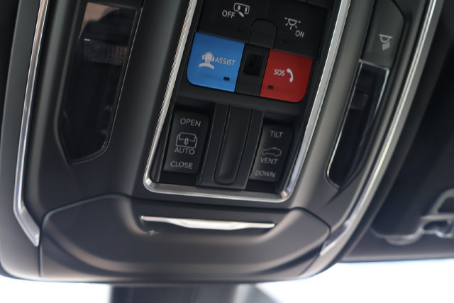 New 2026 Jeep Grand Cherokee Altitude AWD/4WD image 17