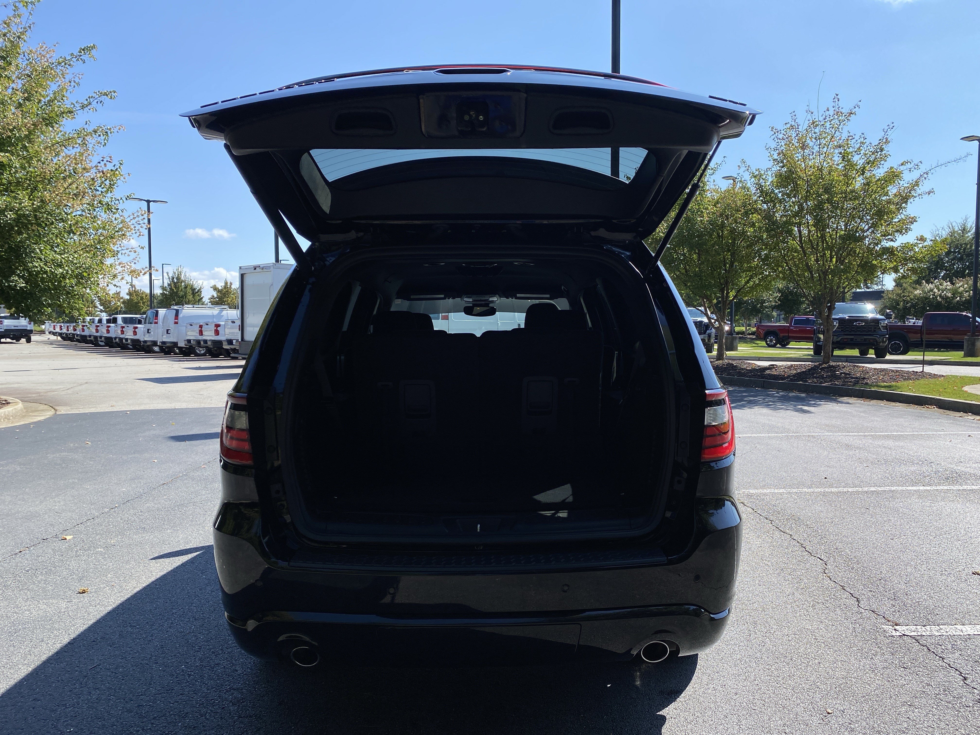 Used 2024 Dodge Durango GT w/ Blacktop Package RWD image 11