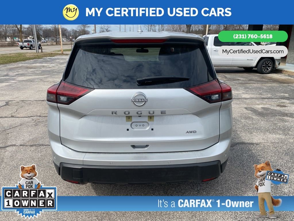 Used 2025 Nissan Rogue SV image 6