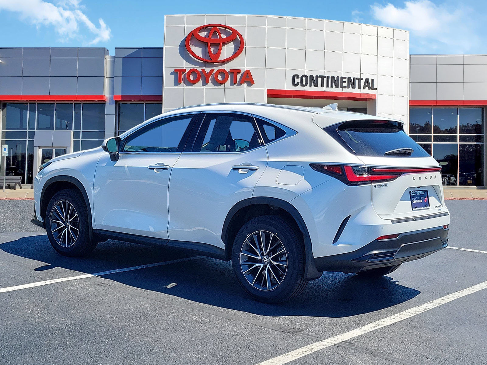 Used 2023 Lexus NX 350 AWD image 4