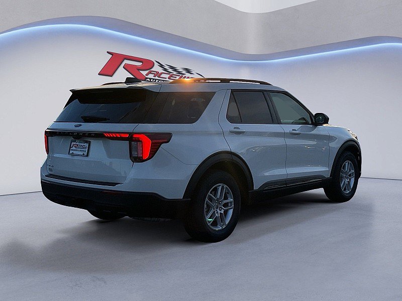 New 2026 Ford Explorer Active image 5