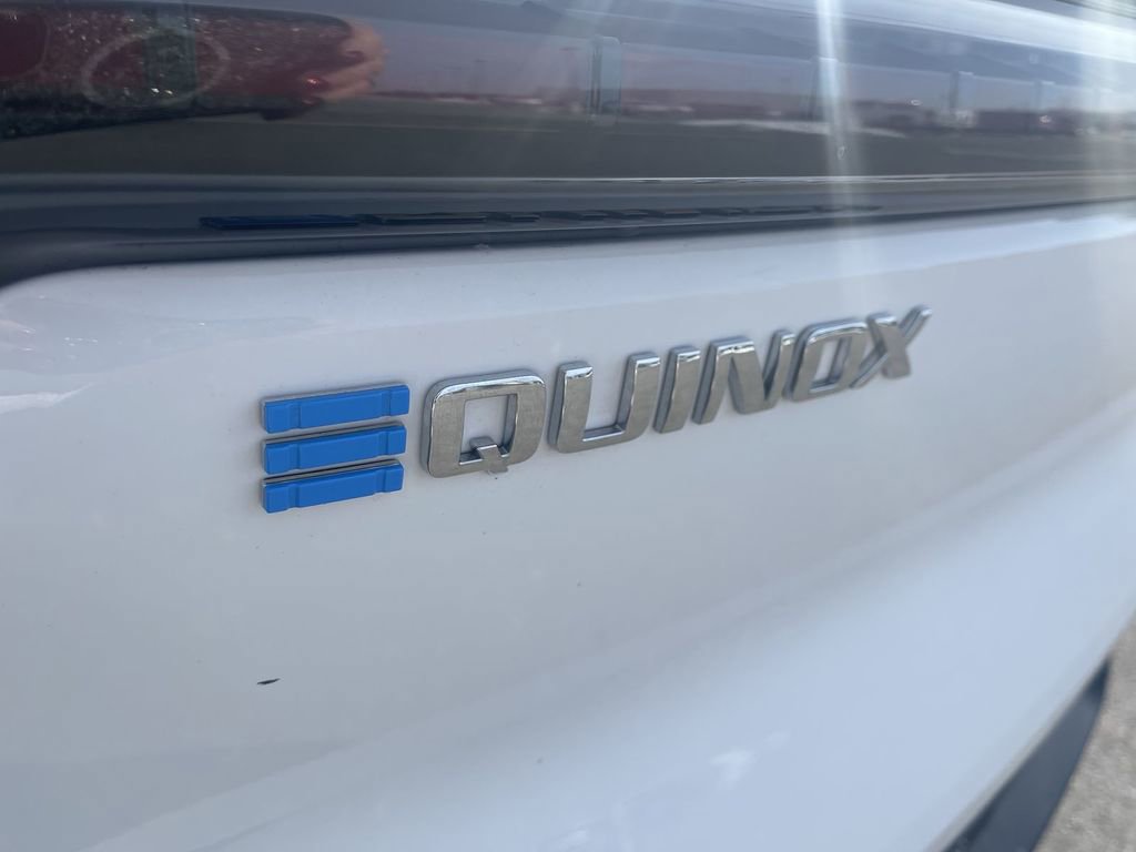 Used 2025 Chevrolet Equinox EV LT image 13