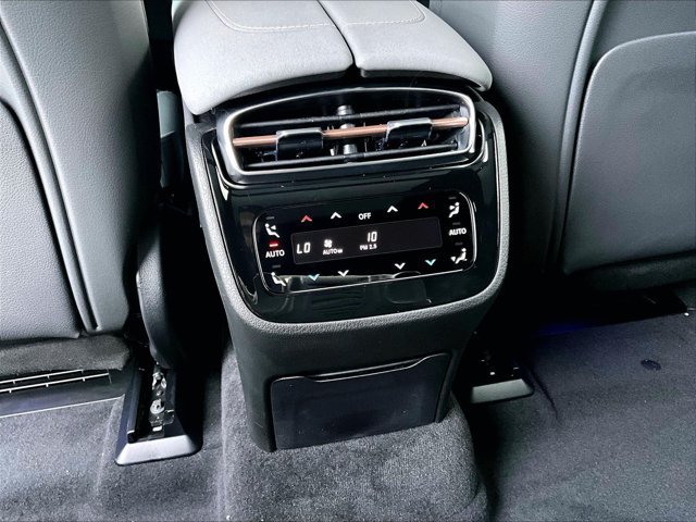 New 2027 Mercedes-Benz EQS 400 4MATIC SUV image 18