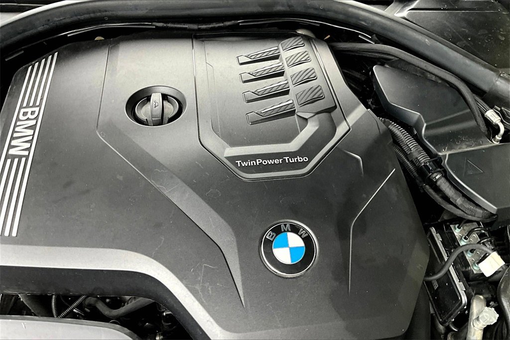 Used 2023 BMW 330i Sedan w/ Premium Package image 28