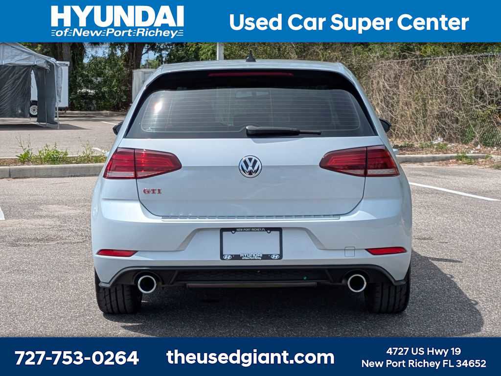 Used 2019 Volkswagen GTI SE FWD image 4