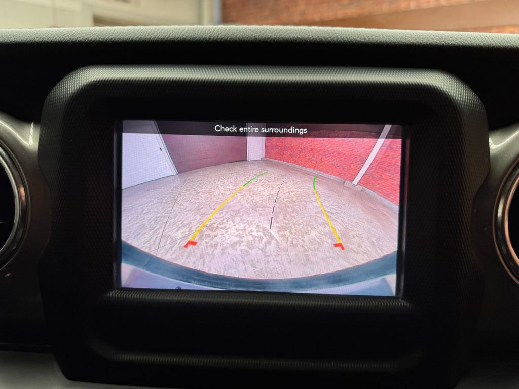 Used 2021 Jeep Wrangler Unlimited Sahara image 20