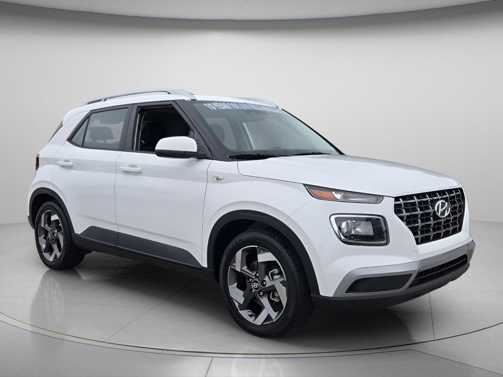 Certified 2023 Hyundai Venue SEL FWD image 9