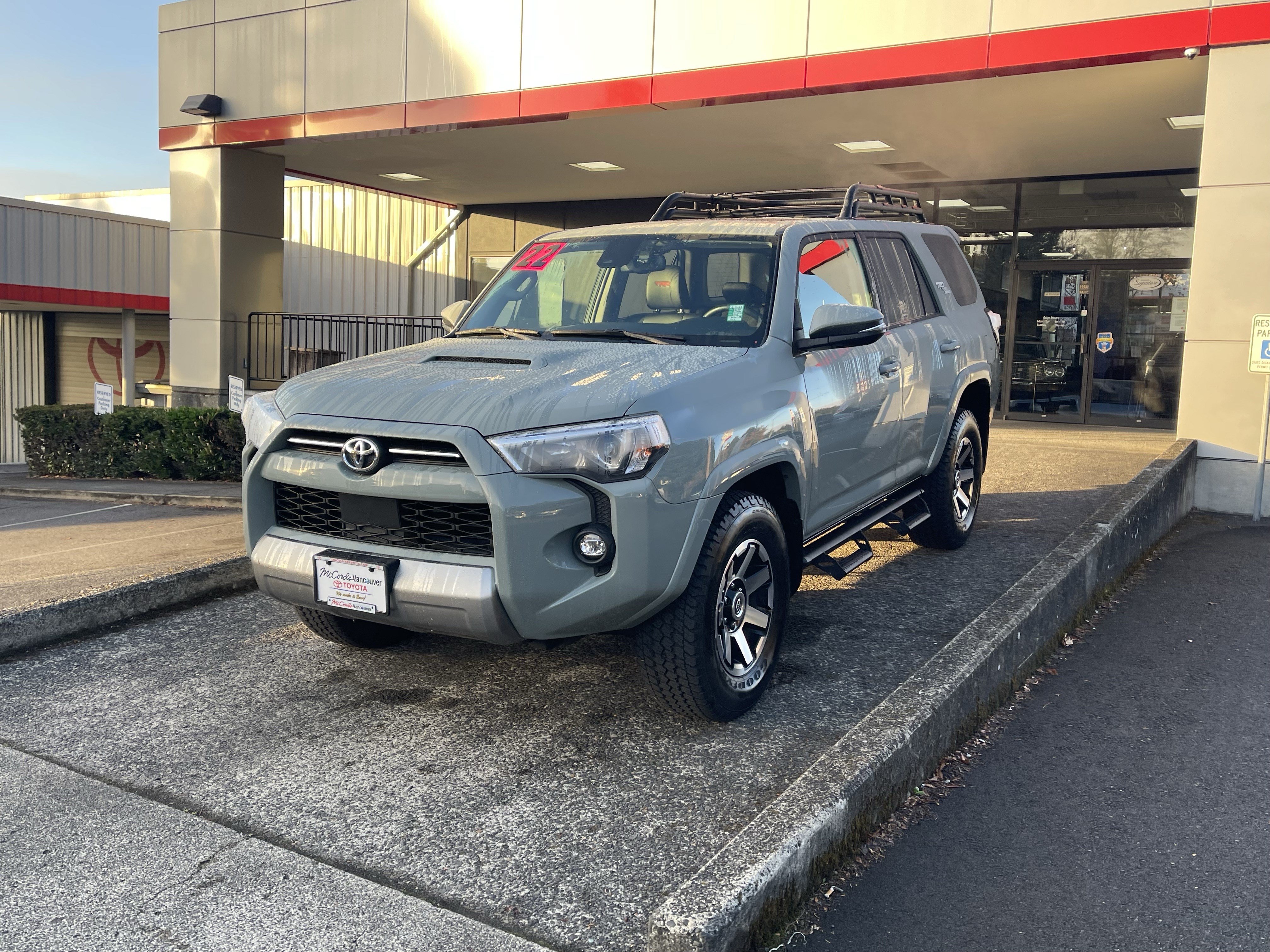 Certified 2022 Toyota 4Runner TRD Off-Road Premium w/ Moonroof Package AWD/4WD image 3