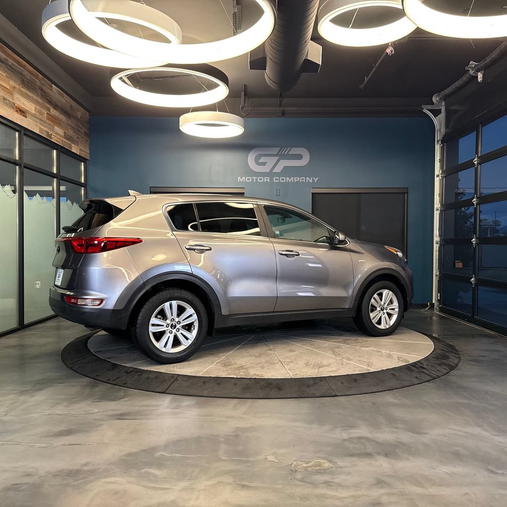 Used 2017 Kia Sportage LX AWD/4WD image 3