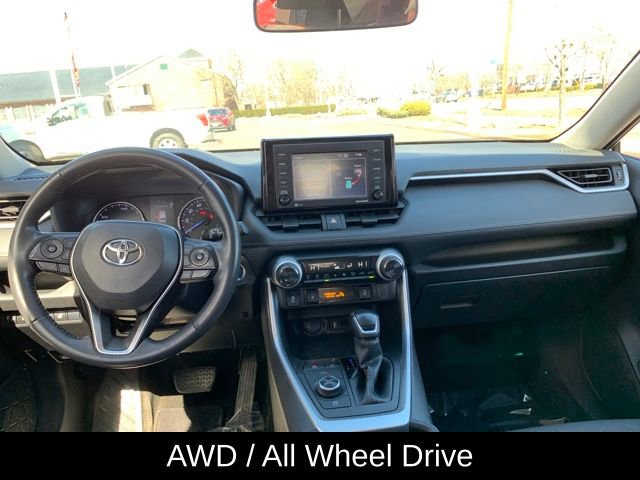 Used 2020 Toyota RAV4 XLE w/ XLE Grade Weather Package image 16