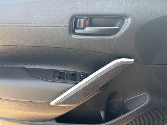 Used 2024 Toyota Corolla Cross AWD Hybrid image 13