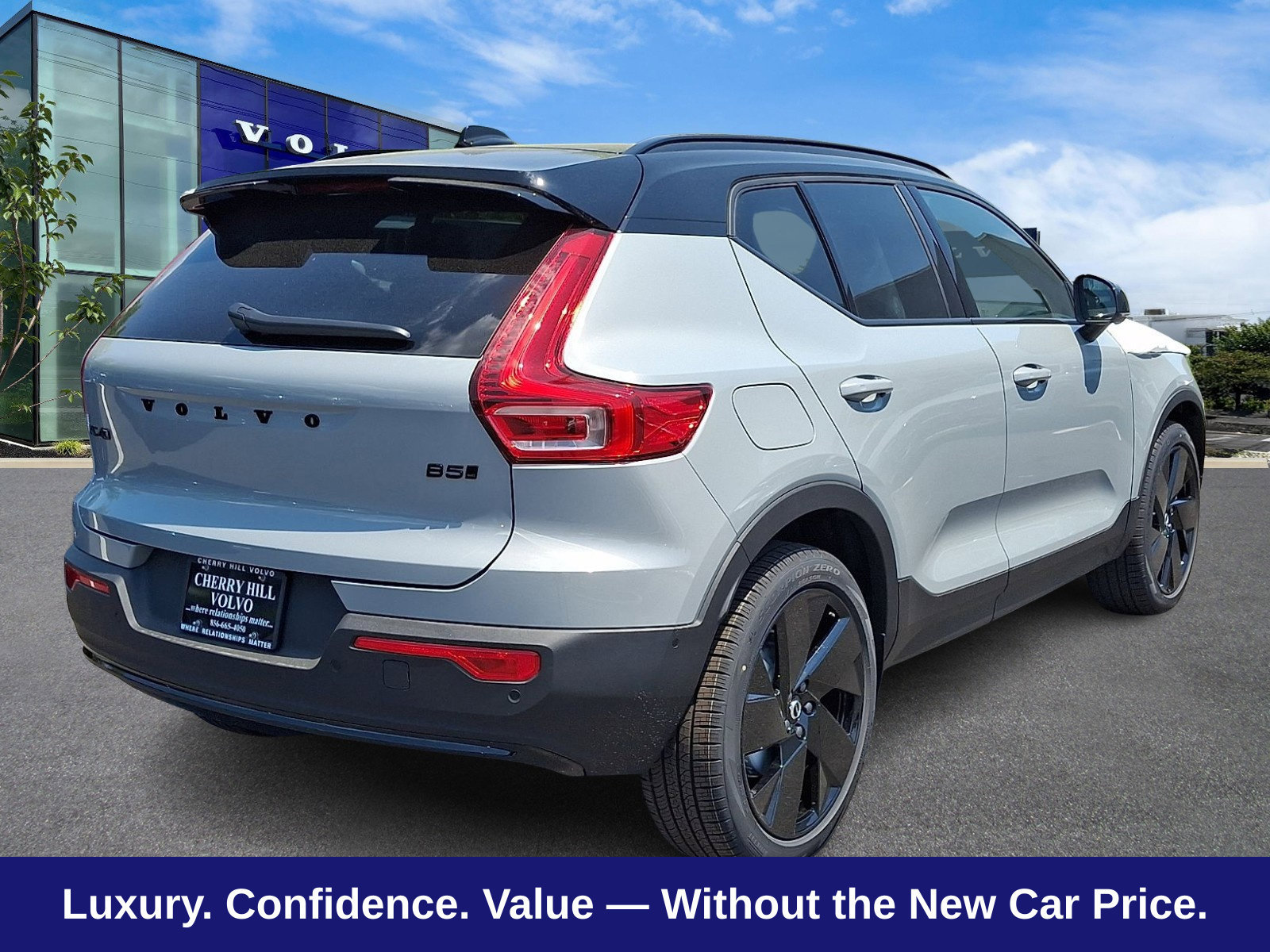 New 2026 Volvo XC40 B5 Ultra w/ Protection Package Premier AWD/4WD image 5