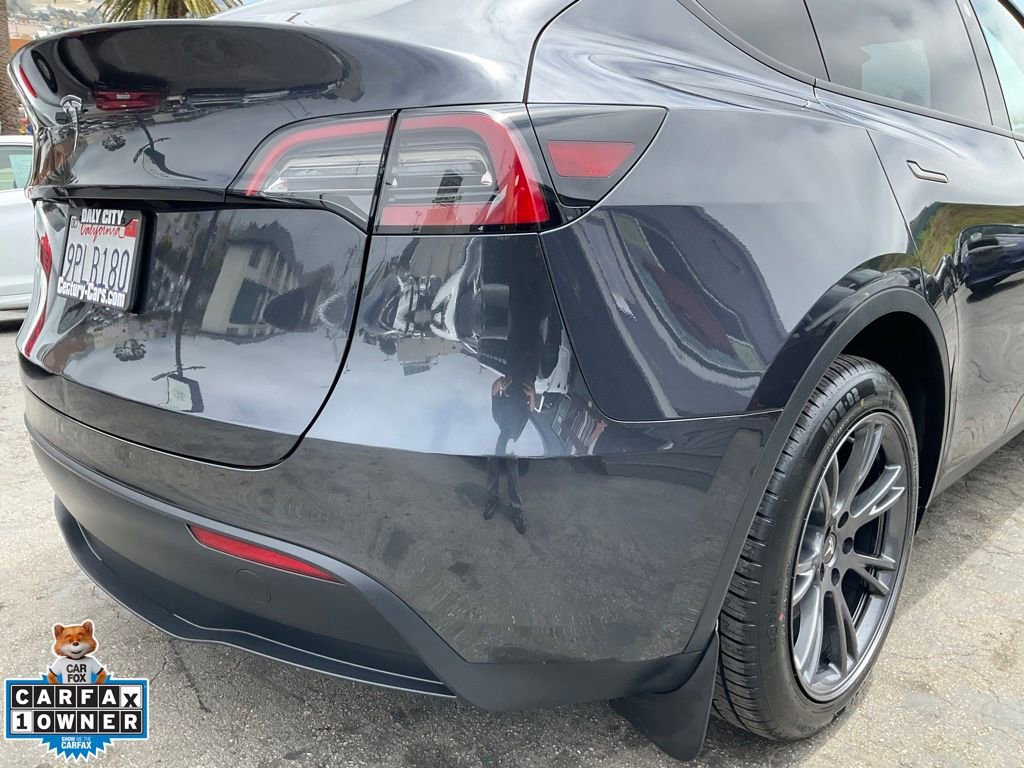 Used 2024 Tesla Model Y Long Range RWD image 86