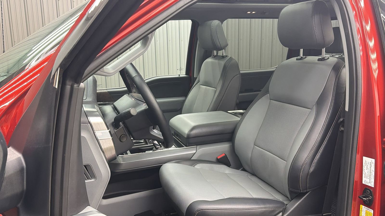Used 2023 Ford F150 Lariat w/ Equipment Group 502A High AWD/4WD image 33