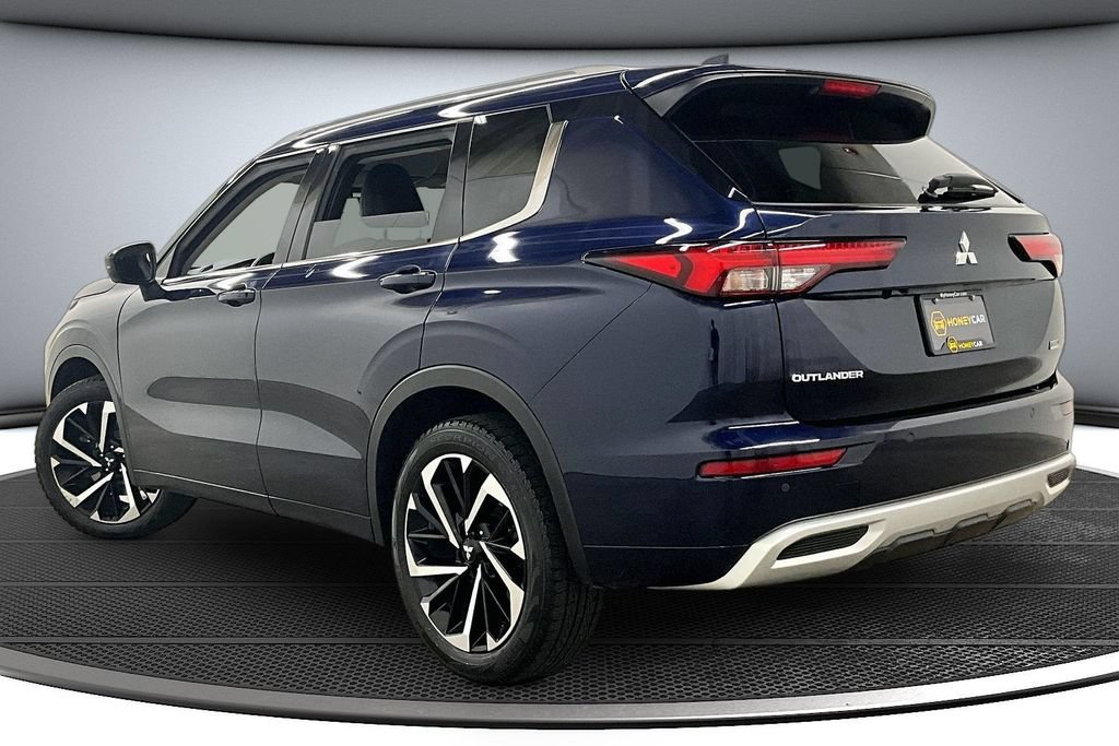 Used 2022 Mitsubishi Outlander SEL AWD/4WD image 4