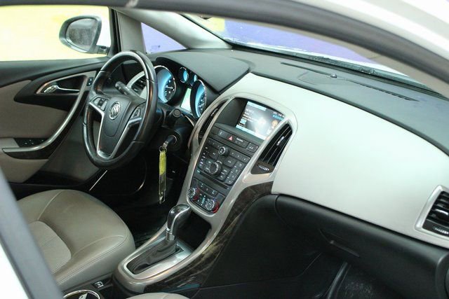 Used 2016 Buick Verano image 10