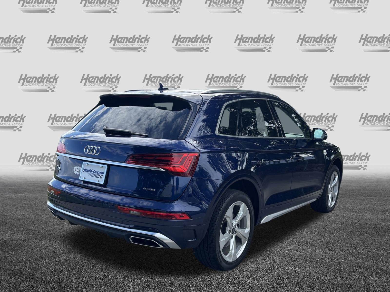 Used 2025 Audi Q5 2.0T Premium Plus w/ Premium Plus Package AWD/4WD image 10
