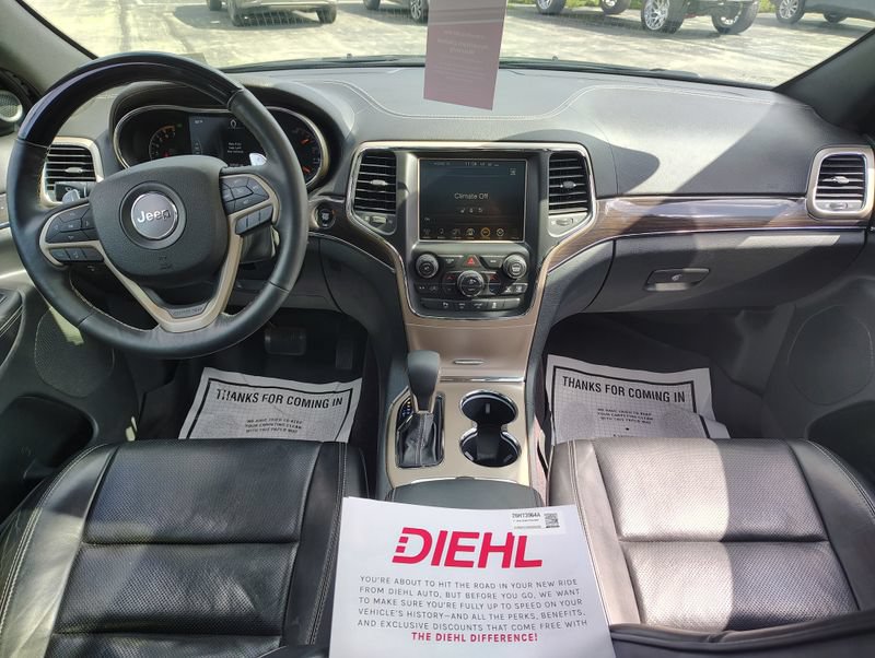 Used 2017 Jeep Grand Cherokee Overland AWD/4WD image 28