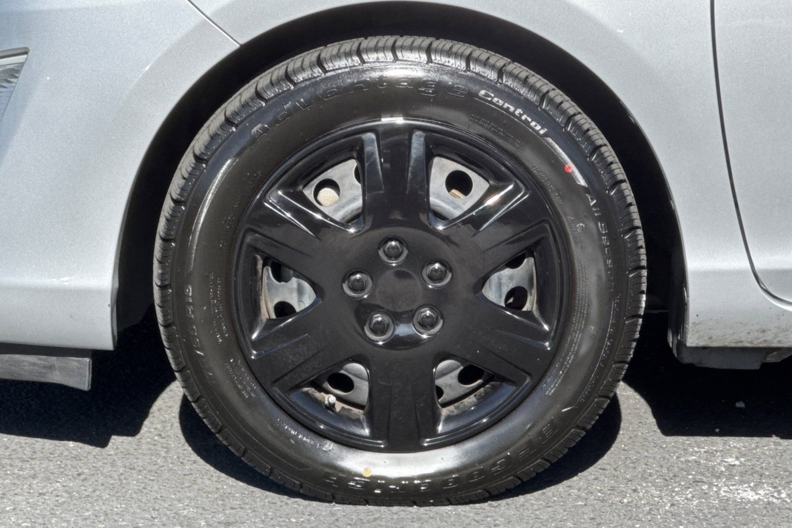 Used 2015 Toyota Prius C One FWD image 43