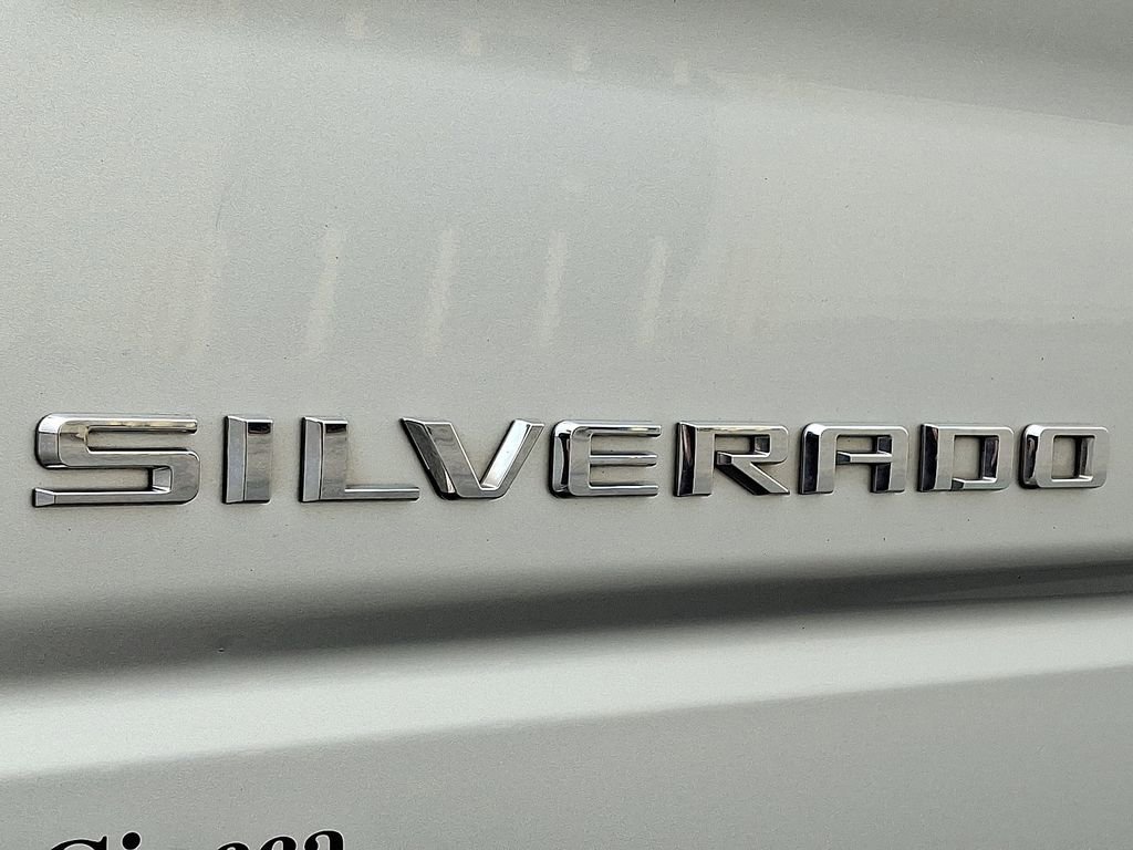 Used 2020 Chevrolet Silverado 1500 Custom w/ Custom Value Package image 28