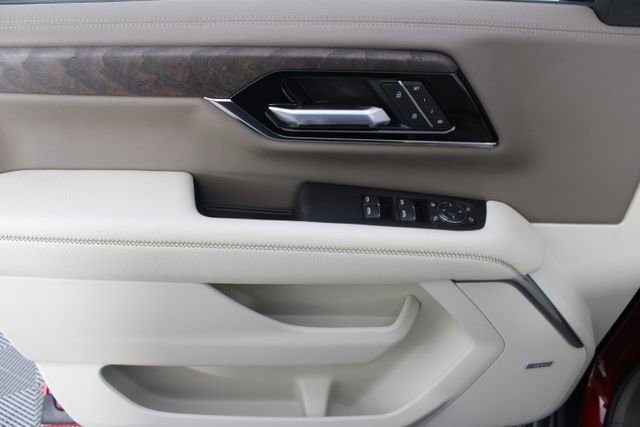 New 2026 GMC Yukon XL Denali image 17