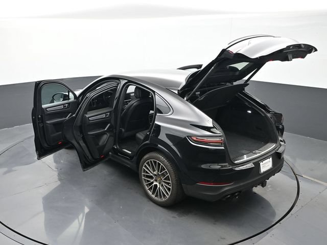 Certified 2022 Porsche Cayenne Platinum Edition AWD/4WD image 29