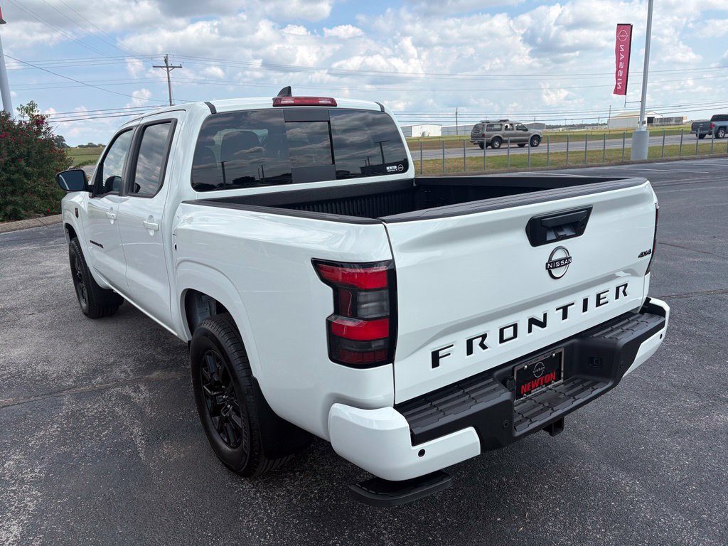 New 2027 Nissan Frontier SV w/ Tow Package AWD/4WD image 6