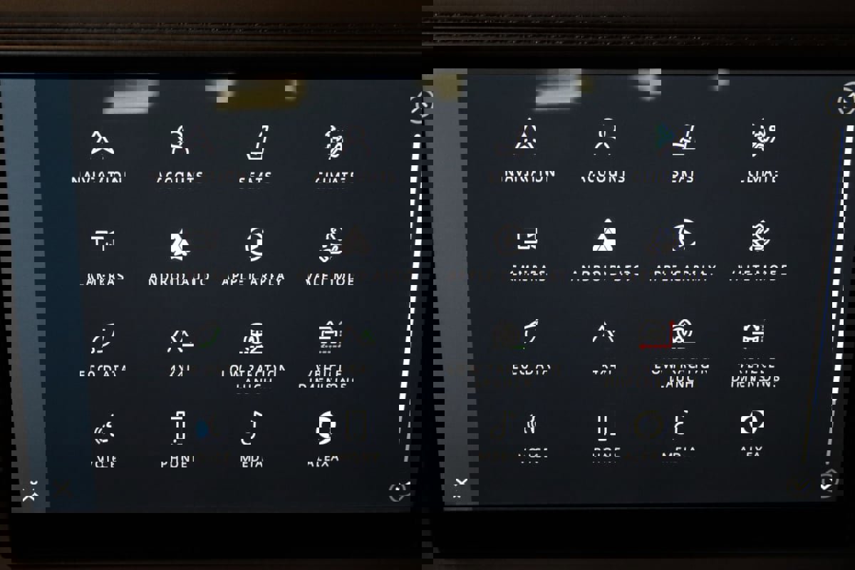 Used 2025 Land Rover Defender 110 S image 49