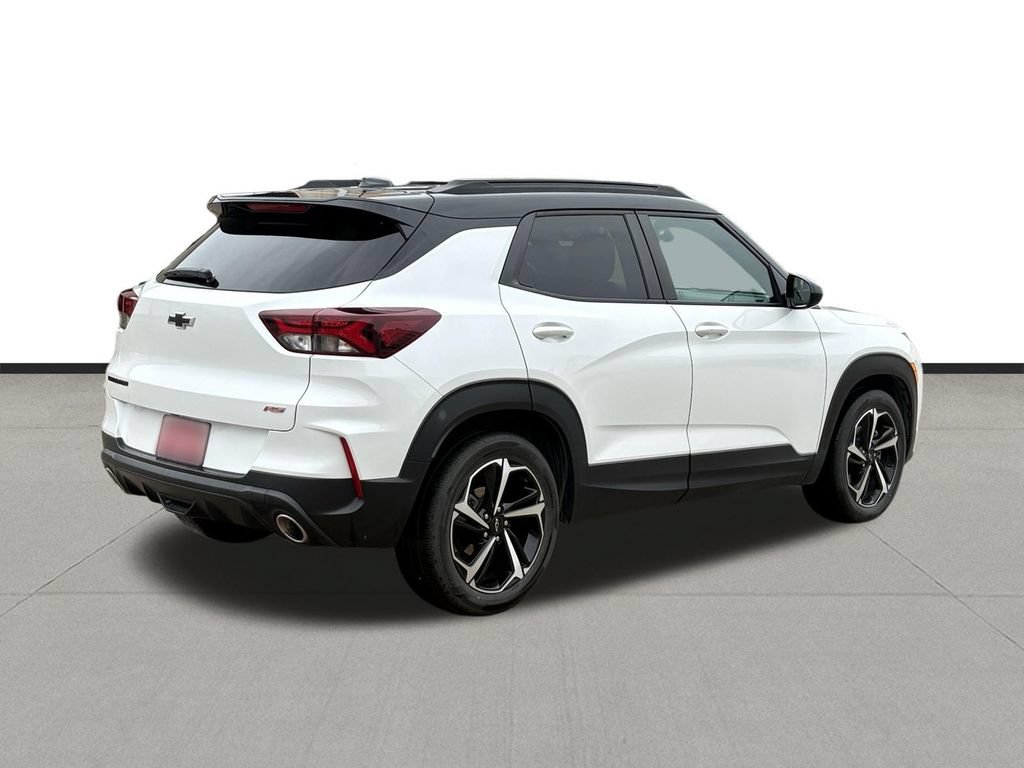 Used 2023 Chevrolet TrailBlazer RS w/ Sun and Liftgate Package FWD image 5