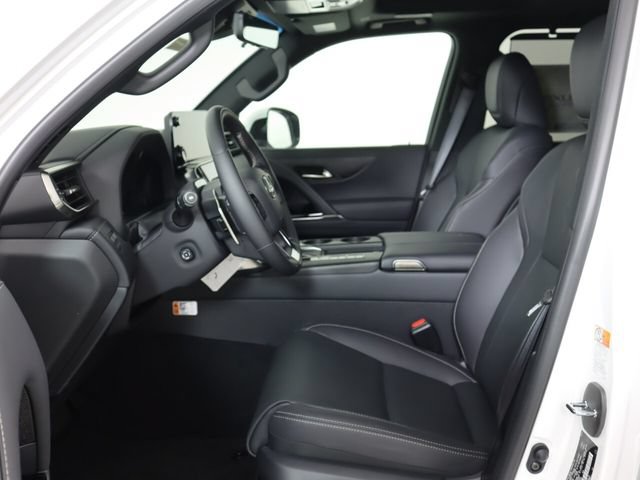 New 2026 Lexus LX 600 4WD w/ Luxury Package image 12