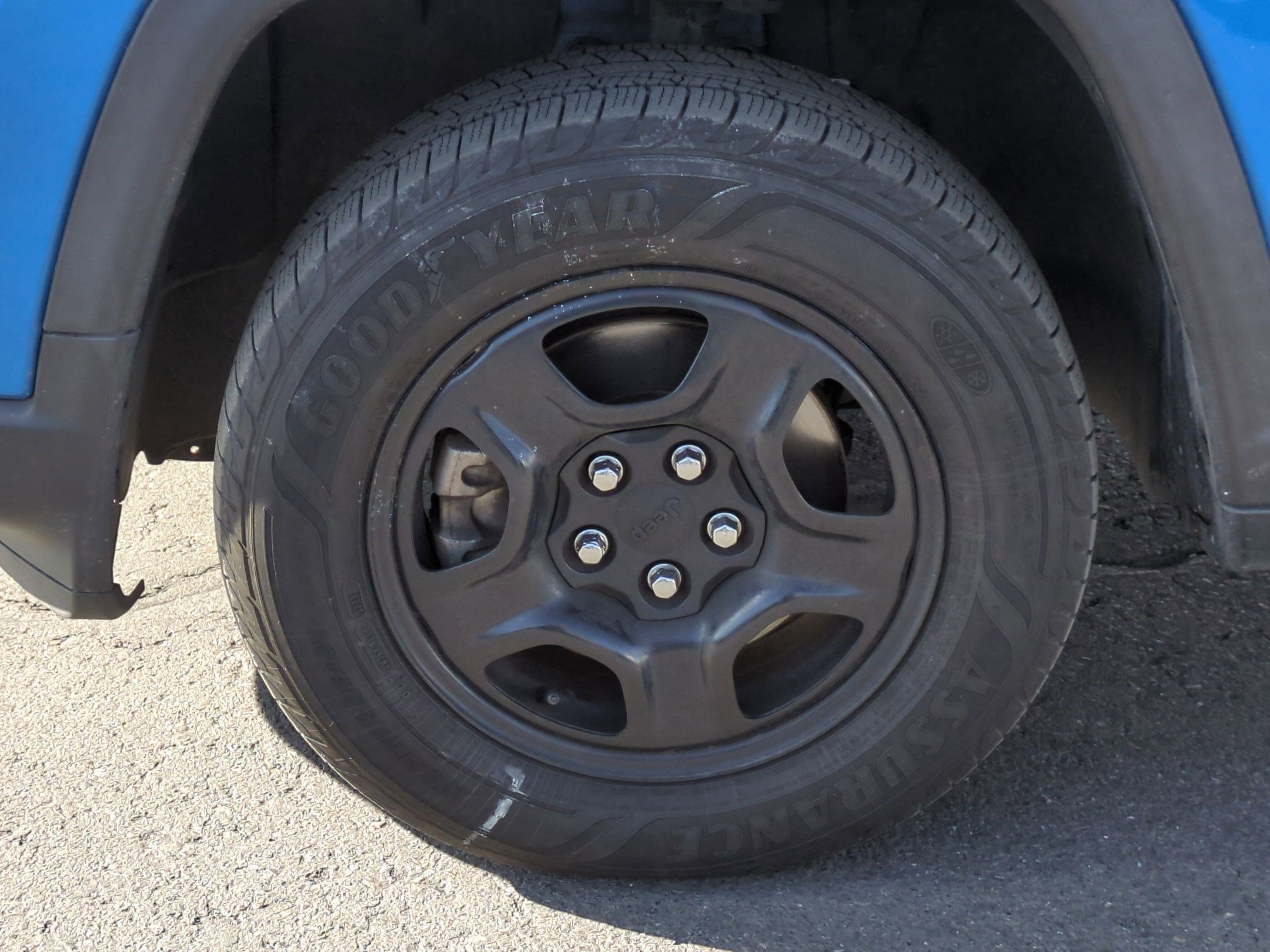 Used 2020 Jeep Compass Sport image 13