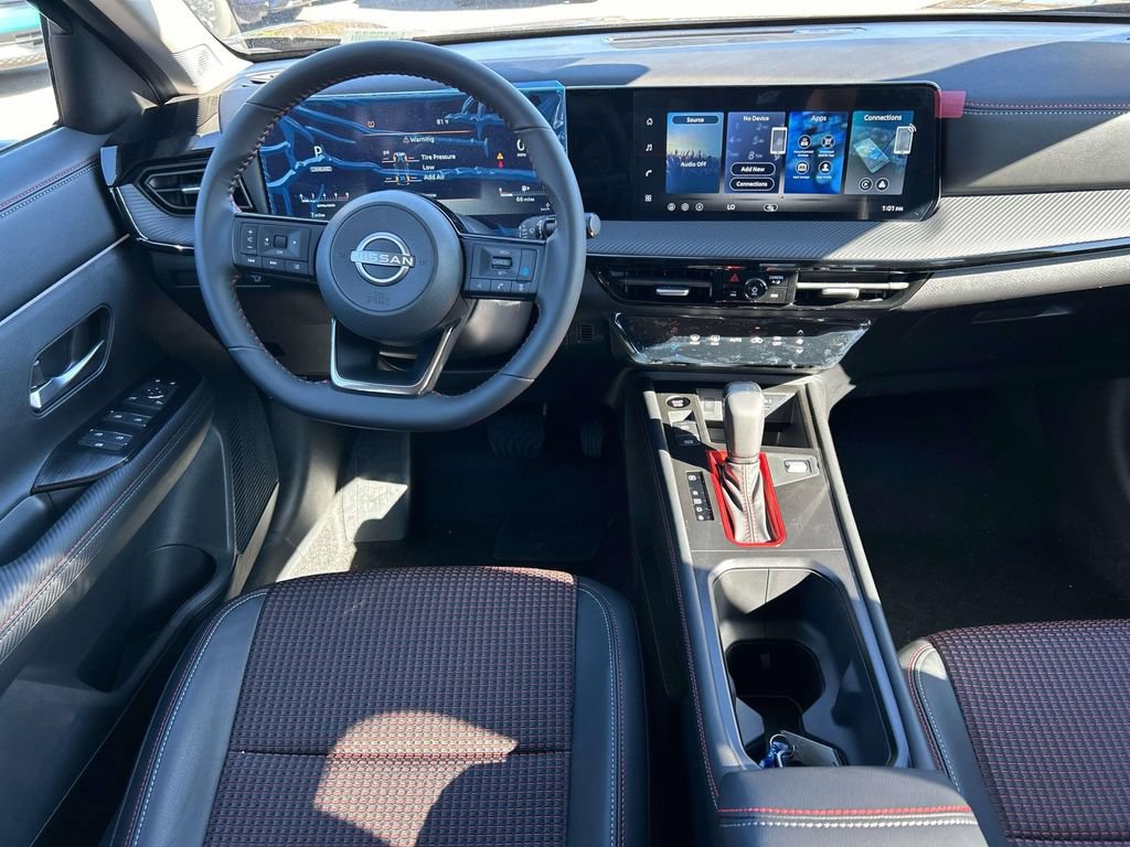 New 2026 Nissan Kicks SR w/ Illumination Package FWD image 19