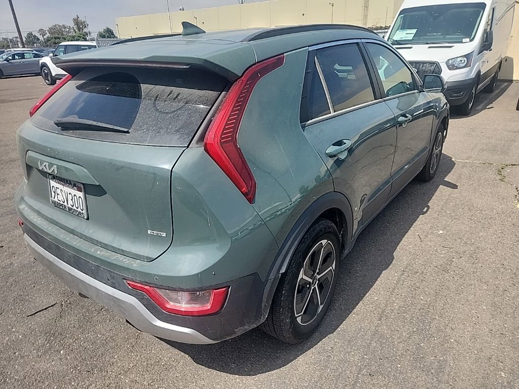 Used 2023 Kia Niro EX FWD image 13
