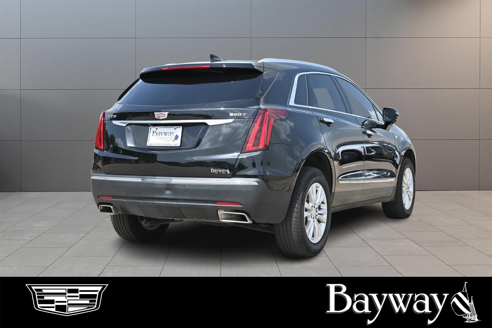 Certified 2025 Cadillac XT5 Luxury FWD image 6