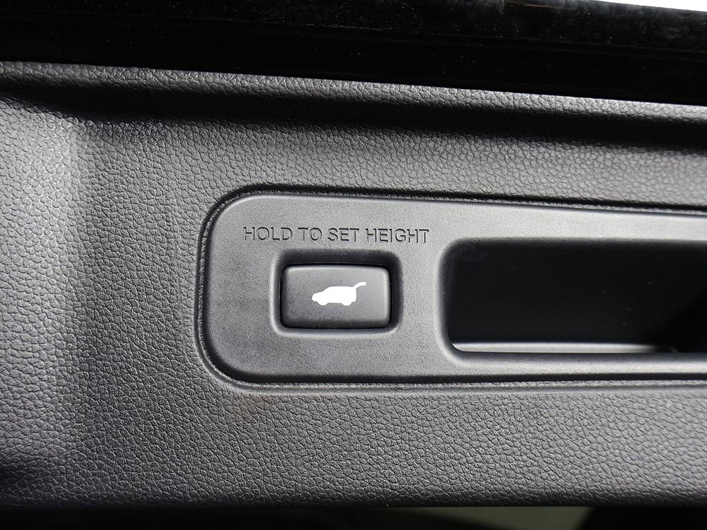 Certified 2025 Honda Pilot TrailSport image 22