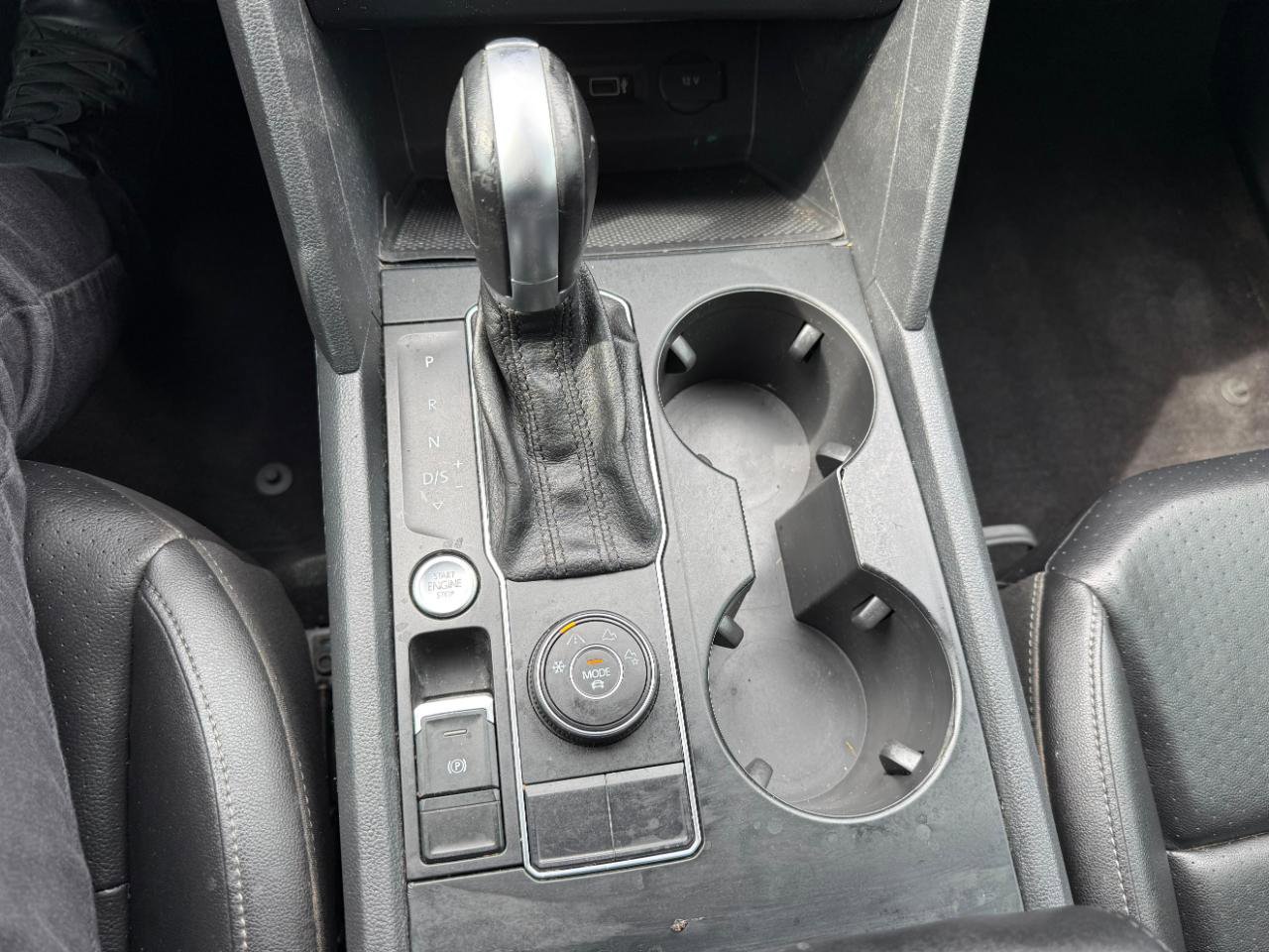 Used 2018 Volkswagen Atlas SE image 33