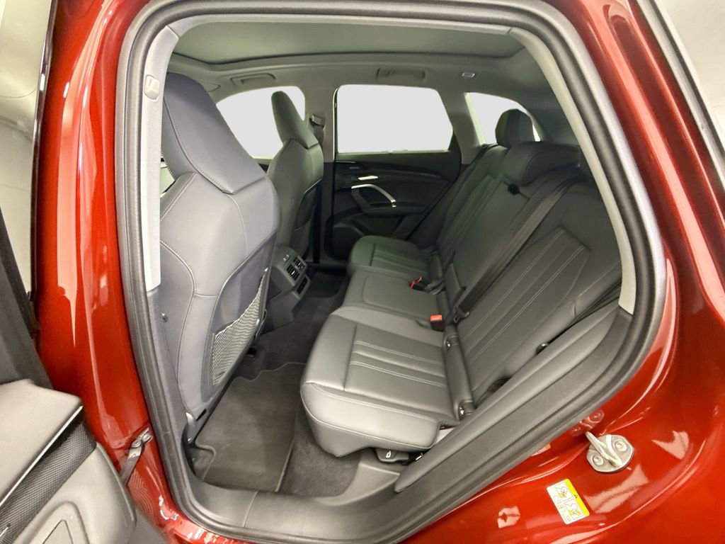 Certified 2025 Audi Q5 Premium Plus w/ Premium Plus image 21