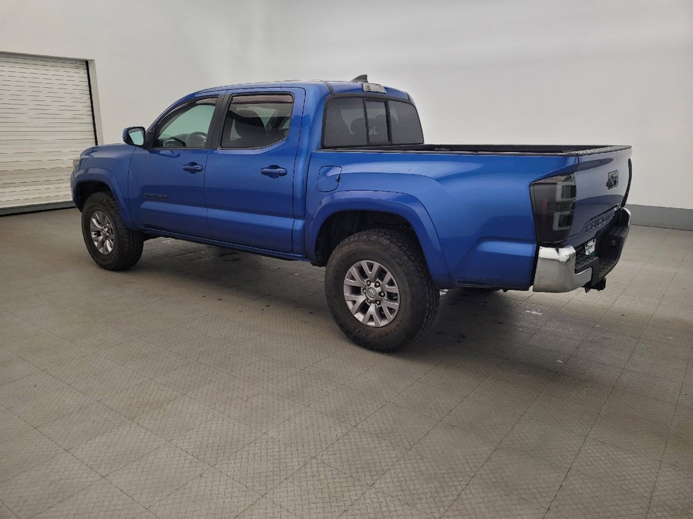 Used 2016 Toyota Tacoma SR5 w/ SR5 Appearance Package (SN) image 3