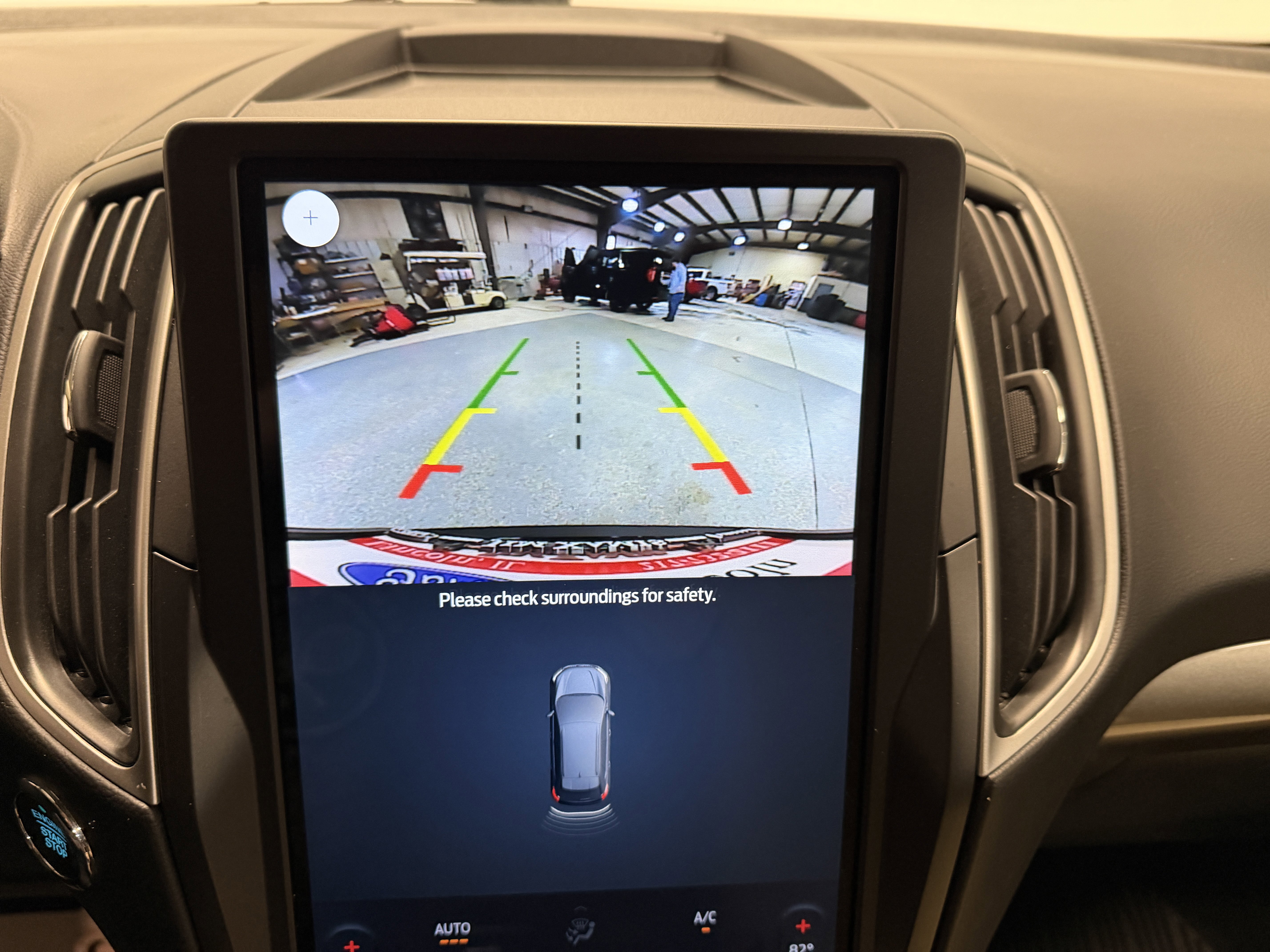 Used 2024 Ford Edge SEL w/ Convenience Package image 10