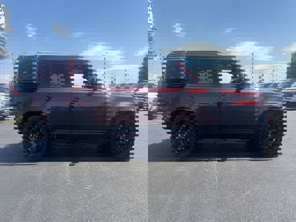 Used 2025 Land Rover Defender 110 Sedona Red Edition AWD/4WD image 8