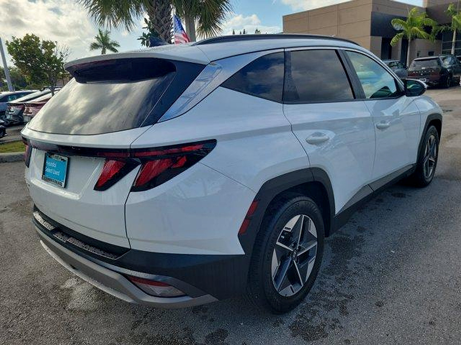 Certified 2025 Hyundai Tucson SEL FWD image 5