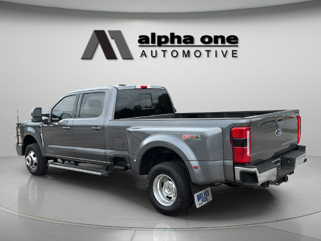 Used 2025 Ford F350 Lariat AWD/4WD image 9