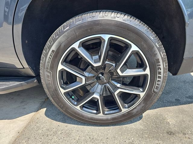 Used 2021 Chevrolet Tahoe RST AWD/4WD image 32