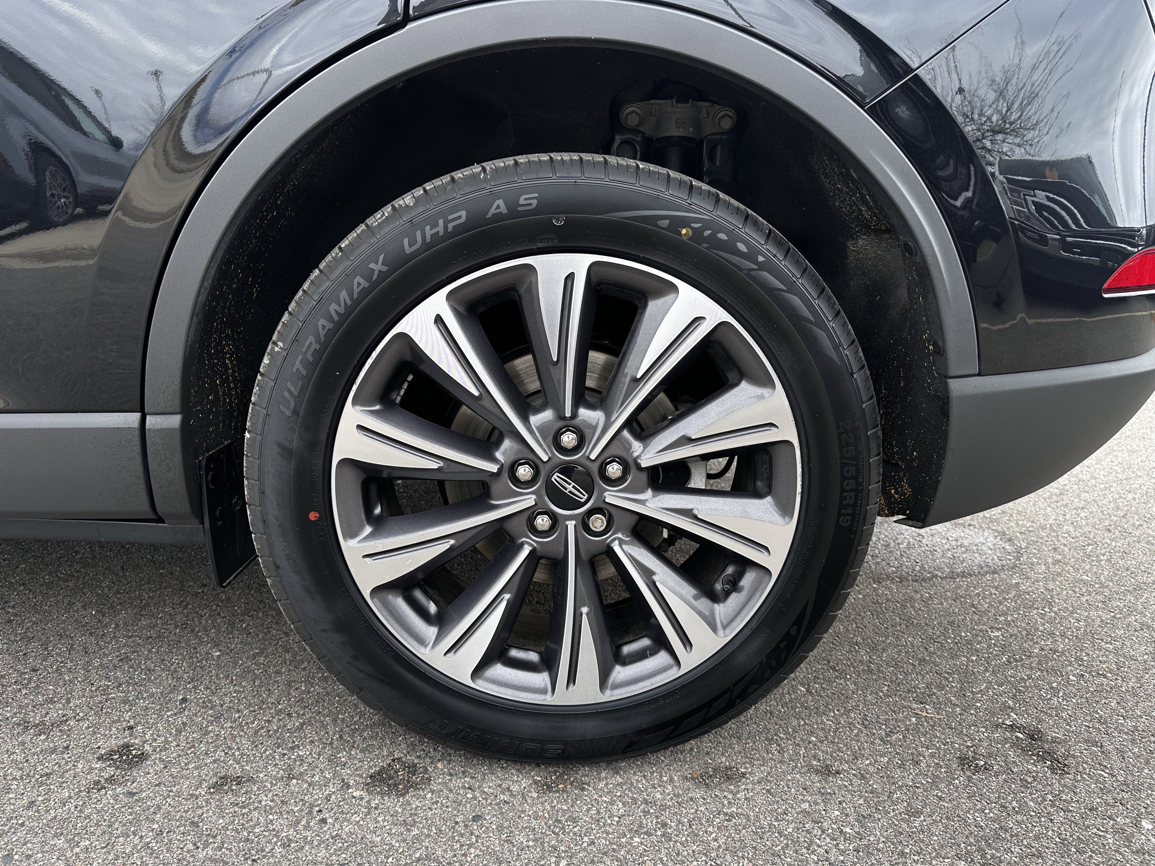 Used 2023 Lincoln Corsair Reserve w/ Equipment Group 201A image 20